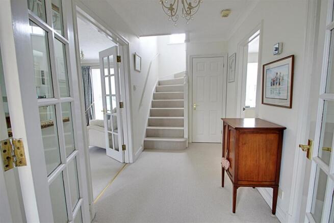 Regent Close, Kings Langley photo 4