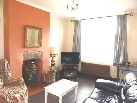 Sitting Room pic 2