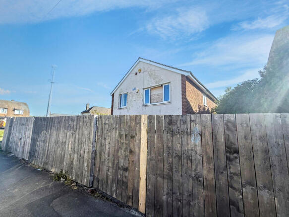 4 bed Detached for sale Image 9