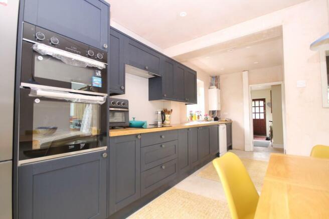 .kitchen3.JPG