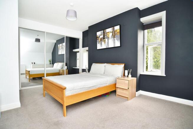 1 bed Flat for sale Image 12
