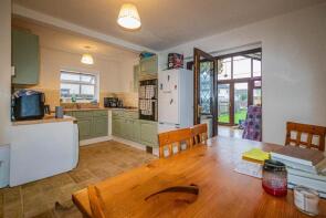 30, Rodney Crescent, Bristol BS34 7AG
