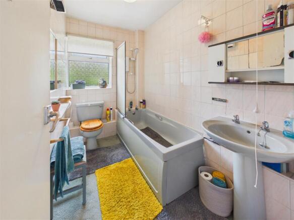 4 bed Terraced for sale Image 12