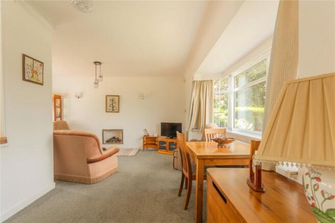 3 bed Bungalow for sale Image 6