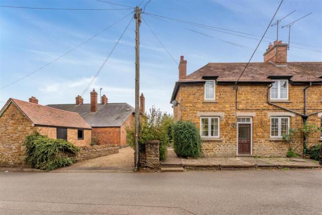 Jasmine Cottage, 1 New Terrace, Byfield-4.jpg