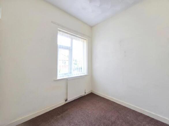 3 bed Semi-Detached to rent Image 8