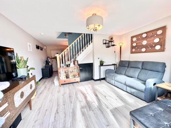 2 bed Semi-Detached for sale Image 10