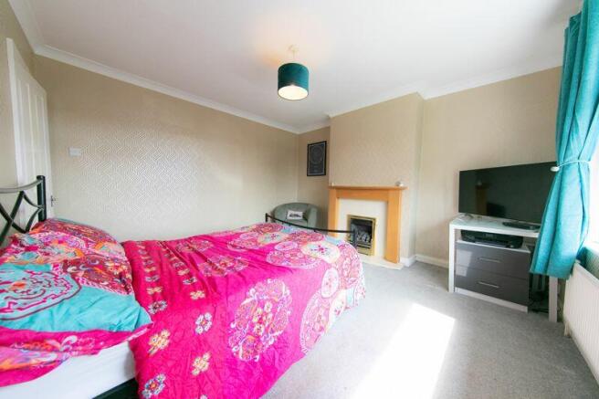 Reception 2/Bedroom 3