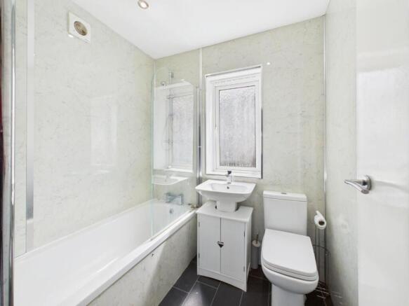 3 bed Detached for sale Image 8