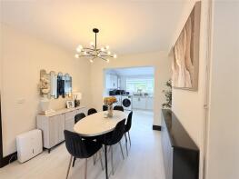 406, Middle Road, Gendros, Swansea SA5 8EJ