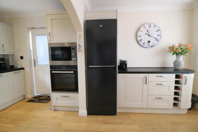 Poplar Cottage, Sandtoft Road, , Belton, North Lincolnshire photo 4