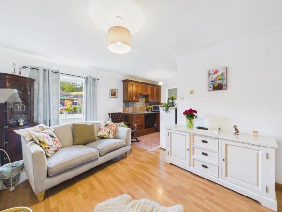 Prince Of Wales Close, photo 3