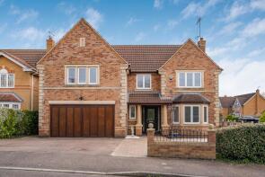 19, Lexden Close, Northampton NN4 6DU