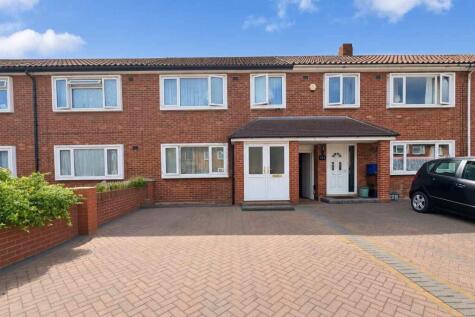 Saxon Avenue, Hanworth, Middlesex, TW13