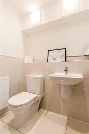 4 bed Town House for sale Image 8