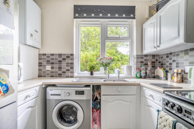 1 bed Apartment for sale Image 6