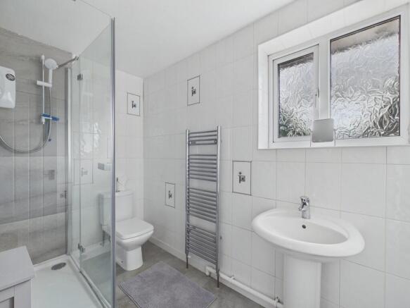 3 bed Semi-Detached for sale Image 4