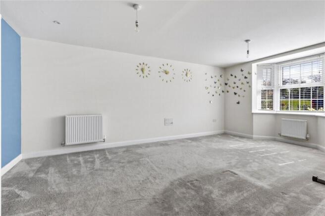 4 bed Detached for sale Image 10