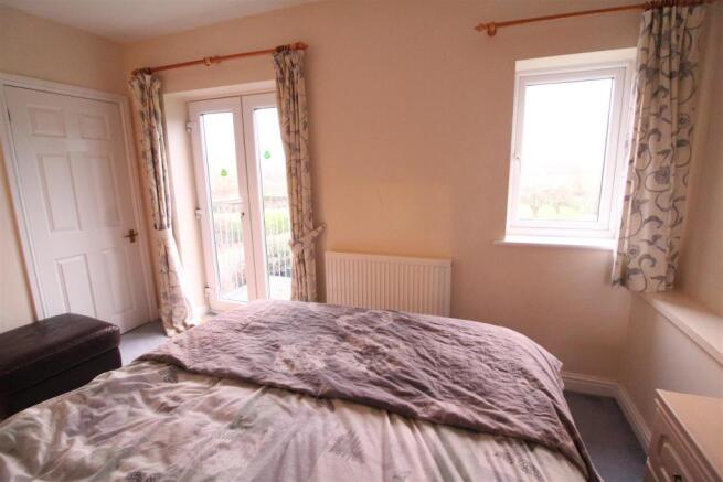 Bed 5.JPG