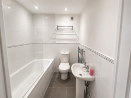 First Floor Flat, 236, Southmead Road, Southmead, Bristol BS10 5EN