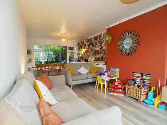 Lounge/ Dining Room