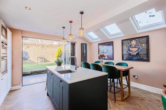 Connaught Terrace_6.jpg