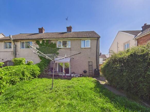 3 bed Semi-Detached for sale Image 4