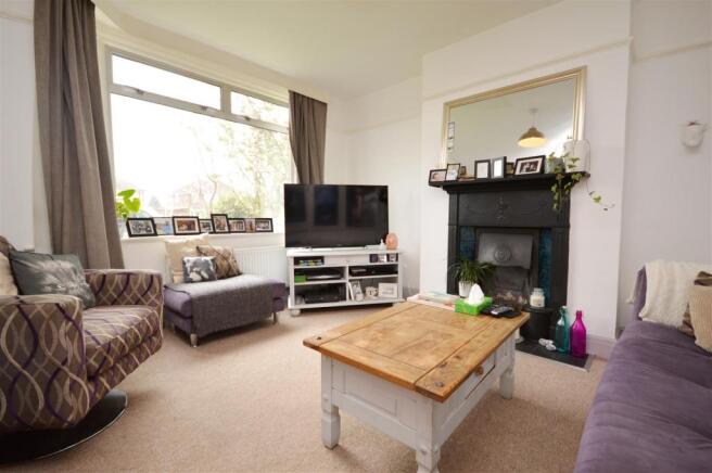 Living Room.JPG