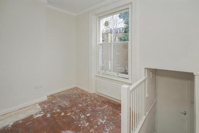 36d Eardley Crescent, London SW5 9JZ