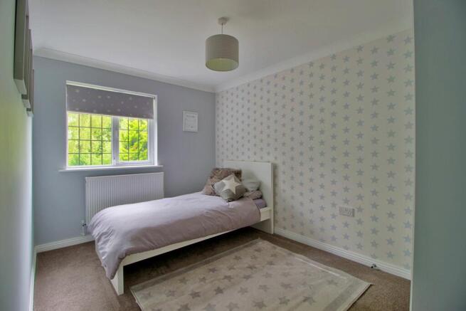 Double Bedroom with fitted wardrobes