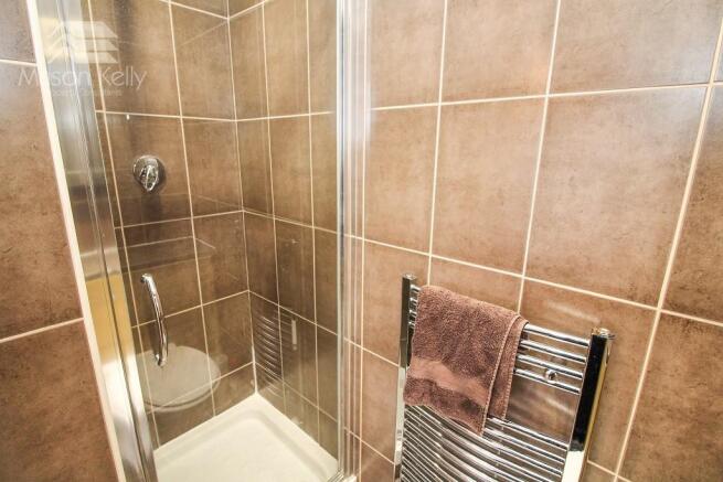 RE-FITTED EN SUITE