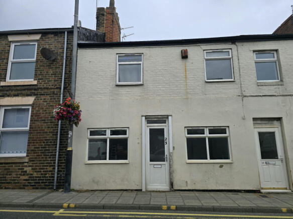 2 bed flat to rent High Street, Willington DL15 0