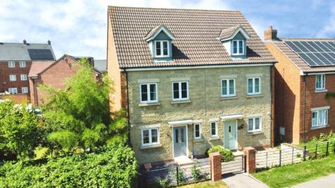 Casterbridge Road, Haydon End, SN25
