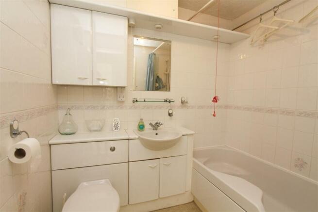 Bathroom.jpg