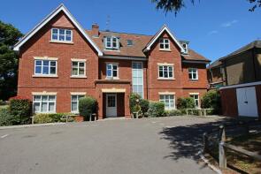Flat 3, 104 Carlyon House, Boyn Hill Road, Maidenhead SL6 4HT