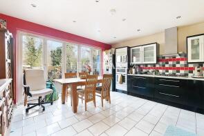 123, Parkfield Avenue, Northampton NN4 8QD