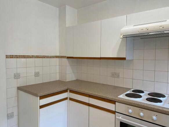 Kitchen (2)