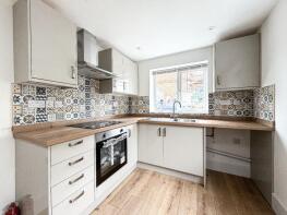 Garden Flat, 79, Cheddon Road, Taunton TA2 7DB