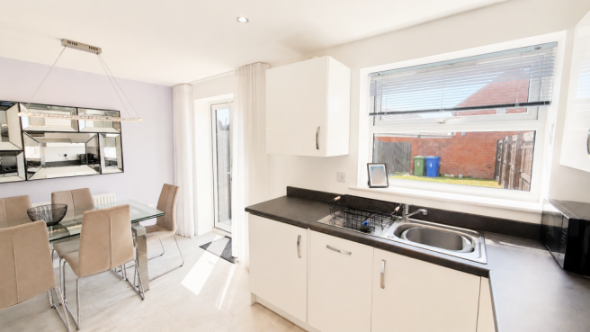 3 bed Terraced for sale Image 7
