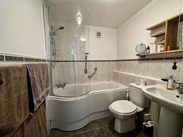 Photo 11