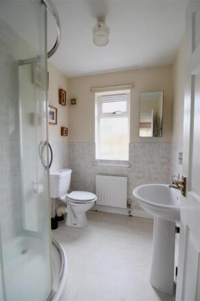 ensuite.jpg