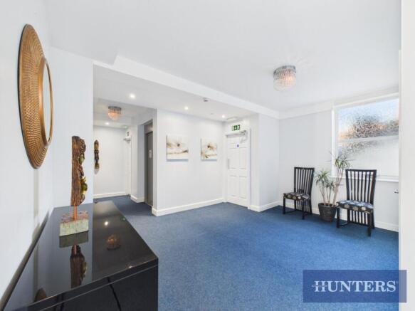 2 bed Apartment for sale Image 12
