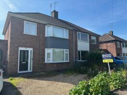 8, Rockingham Grove, Walton, Peterborough PE4 6QS
