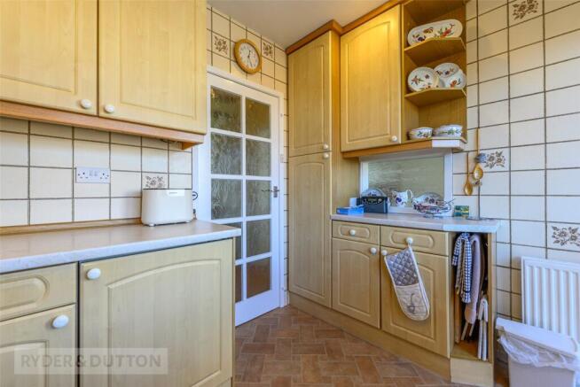 3 bed Bungalow for sale Image 11