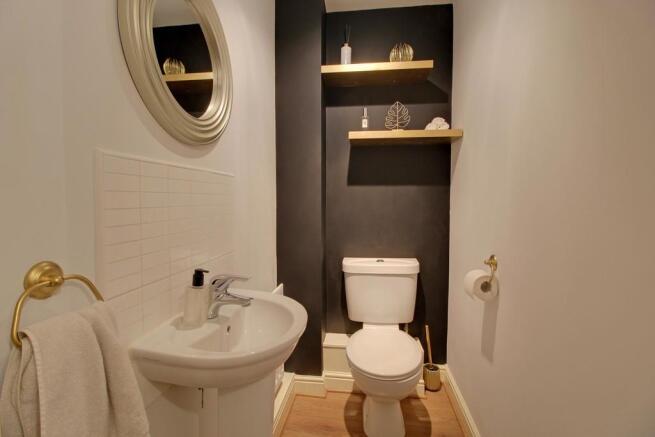Ground Floor Cloa...