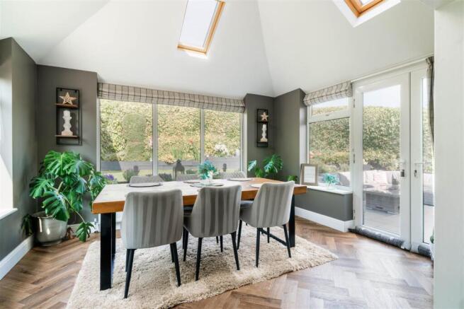 Dining Room.jpg