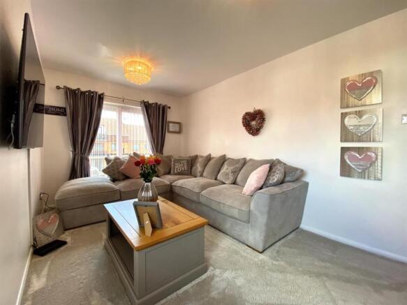 Ferry Road, Southsea photo 2