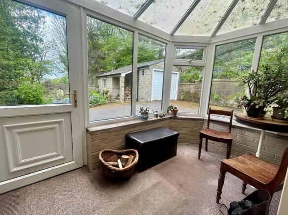 5 bed Semi-Detached for sale Image 9