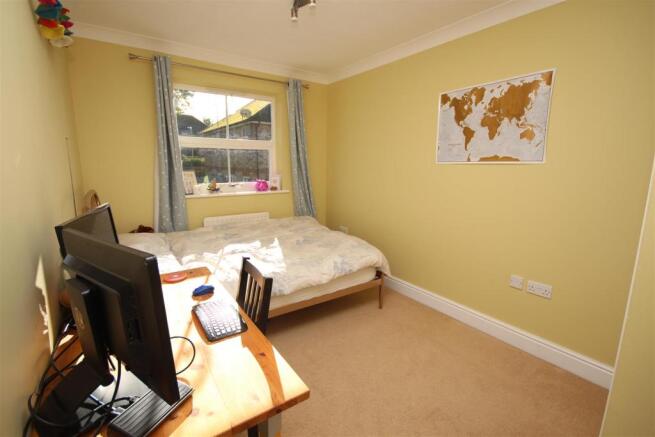 Bedroom 2.JPG