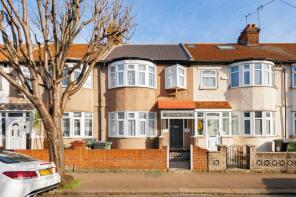 10, Sanderstead Road, London E10 7PP